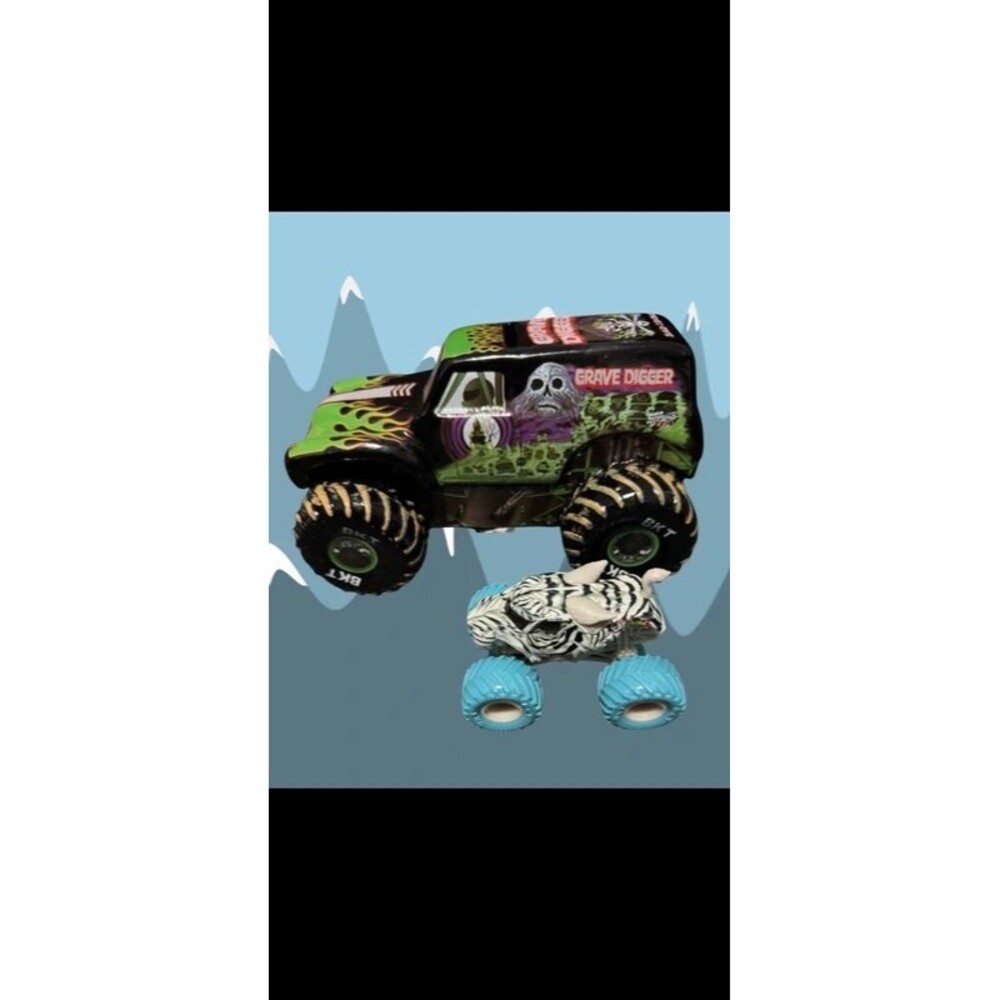 Monster Jam Grave Digger Ceramic Piggy Band - Picture 7 of 10
